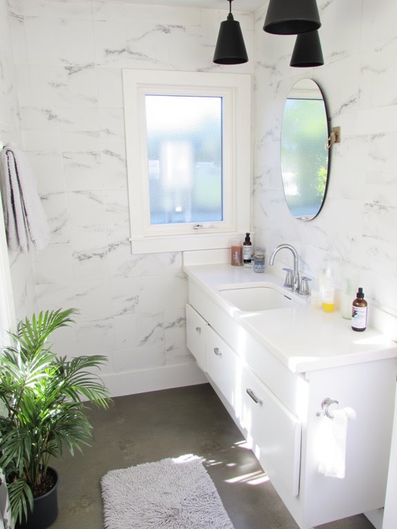 minimalist geometric pendant lighting