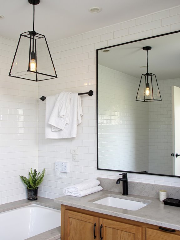 sleek geometric pendant lighting